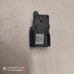 Запчасть моторчик заслонки печки Chevrolet Aveo T250 2010