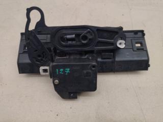 Ручка двери багажника задняя Peugeot 206 5dr хейтчбек psa kvf 10fsf 1.4 73л.с.