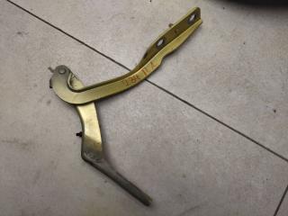 Запчасть петля капота передняя левая Peugeot 307 2002