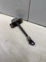 Фото запчасти ограничитель двери передний правый Honda Accord 6 1999 Б/У запчасть Запчасть ограничитель двери передний правый Honda Accord 6 1999