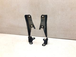 Петли капота mitsubishi L200 3 2004 Б/У Петли капота mitsubishi L200 3 2004