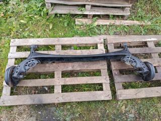 Балка задняя задняя Toyota Echo 2000