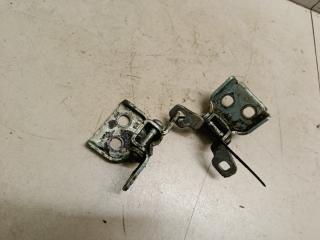 Фото запчасти петля двери задняя правая Renault Logan 2006 Б/У запчасть Запчасть петля двери задняя правая Renault Logan 2006