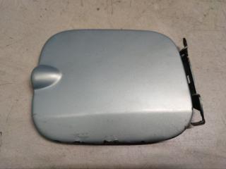 Фото запчасти лючок бензобака Renault Logan 2006 Б/У запчасть Запчасть лючок бензобака Renault Logan 2006