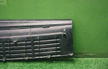 Накладка бампера задняя Land Cruiser 200