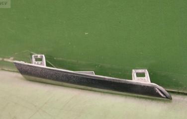 Хром решетки радиатора правый Toyota RAV 4