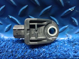 Датчик удара Toyota Camry