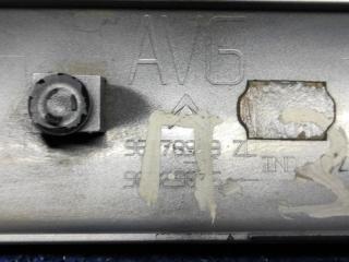 Молдинг двери передний левый Citroen C5