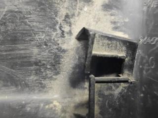 Молдинг двери задний левый C4 Молдинг двери задний левый C4
