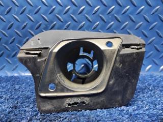 Кронштейн форсунки омывателя левый BMW X5 Б/У Кронштейн форсунки омывателя левый BMW X5