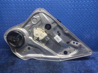 Фото запчасти стеклоподъемник задний правый Mercedes C контрактная запчасть Запчасть стеклоподъемник задний правый Mercedes C