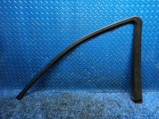 Запчасть накладка стекла двери передняя правая Mercedes ML