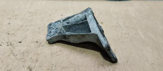 Кронштейн двигателя правый G37 V36 VQ37VHR Кронштейн двигателя правый G37 V36 VQ37VHR