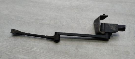 Датчик высоты дорожного просвета задний Land Rover Vogue 3 контрактная Датчик высоты дорожного просвета задний Land Rover Vogue 3