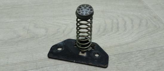 Отбойник капота VOLVO XC70 контрактная Отбойник капота VOLVO XC70