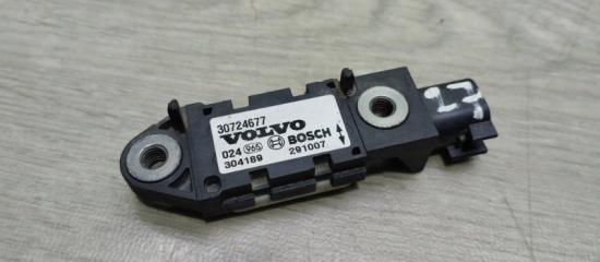Фото запчасти датчик удара VOLVO S60 Б/У запчасть Запчасть датчик удара VOLVO S60