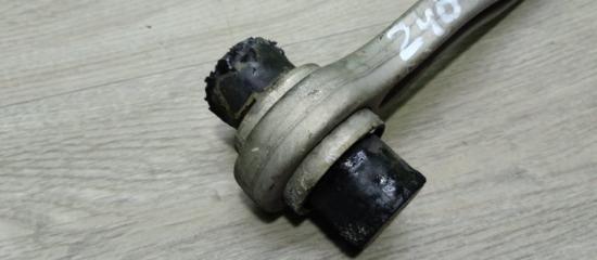 Рычаг подвески задний правый C W204