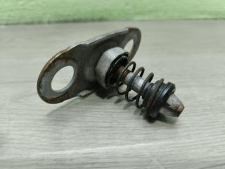 Отбойник капота Land Rover Vogue 3 контрактная Отбойник капота Land Rover Vogue 3