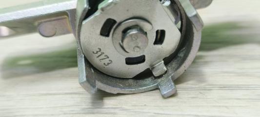 Замок багажника CAMRY XV70