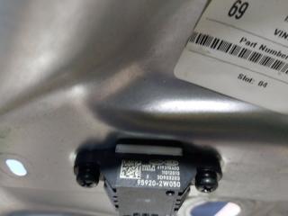 Стеклоподъемник передний правый Sorento XM