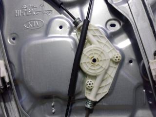 Стеклоподъемник передний правый Sorento XM