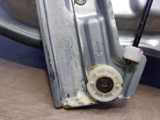 Стеклоподъемник передний правый Sorento XM