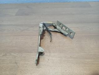 Петля капота левая BMW X5 E53 Петля капота левая BMW X5 E53