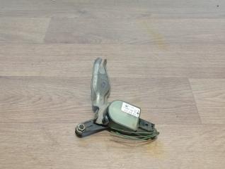 Датчик высоты дорожного просвета задний Audi Q7 контрактная Датчик высоты дорожного просвета задний Audi Q7