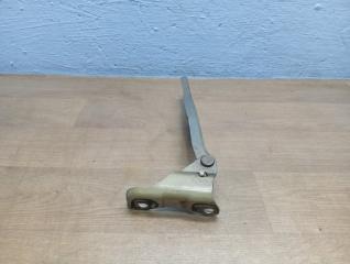 Петля капота левая Pilot YF4