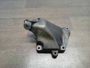 Запчасть кронштейн опора двигателя правый Mercedes GL