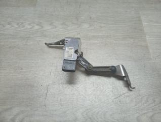 Датчик высоты дорожного просвета задний правый VOLVO XC90 контрактная Датчик высоты дорожного просвета задний правый VOLVO XC90