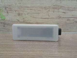 Запчасть плафон салонный BMW 7