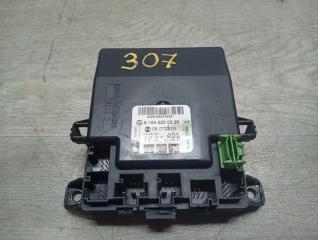 Запчасть блок управления дверью передний левый Mercedes GL