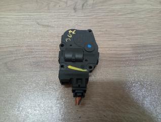 Запчасть моторчик заслонки печки Mercedes GL