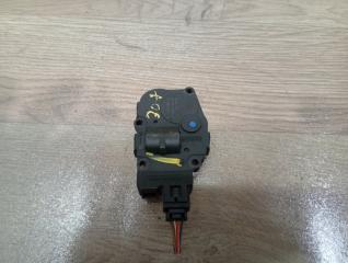 Запчасть моторчик заслонки печки Mercedes GL