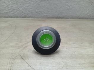 Запчасть кнопка багажника Mercedes C