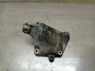 Запчасть кронштейн двигателя правый Mercedes ML