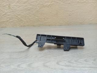 Запчасть антенна бесключевого доступа Cadillac Escalade