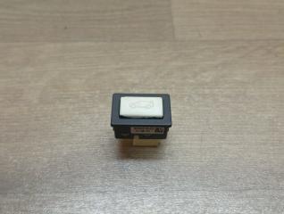 Запчасть кнопка багажника BMW 5