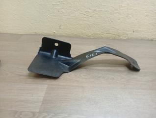 Запчасть накладка моторного отсека левая Cadillac Escalade