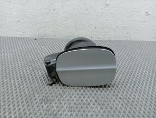 Фото запчасти лючок бензобака Ford Mondeo ( Fusion ) контрактная запчасть Запчасть лючок бензобака Ford Mondeo ( Fusion )