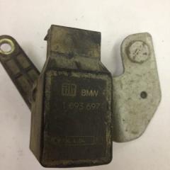 Датчик высоты дорожного просвета BMW 5-Series 2004