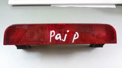 Повторитель стоп-сигнала задний Mitsubishi Pajero Sport 2012