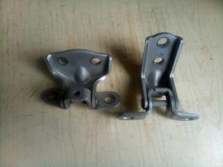 Крепление двери заднее правое Hyundai Santa Fe 2010