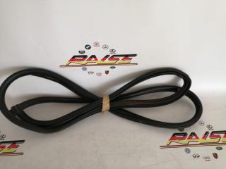 Уплотнитель двери передний левый Ford Expedition 2000 Б/У Уплотнитель двери передний левый Ford Expedition 2000