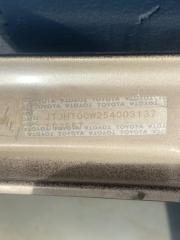 Крыло переднее правое LX470 2005 J100 2UZ-FE Крыло переднее правое LX470 2005 J100 2UZ-FE