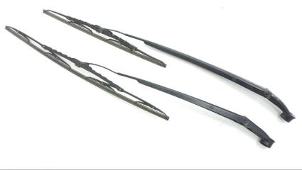 Фото запчасти дворник TOYOTA CROWN MAJESTA 2004 контрактная запчасть Запчасть дворник TOYOTA CROWN MAJESTA 2004