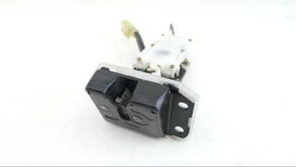 Фото запчасти замок багажника SUZUKI SWIFT 2001 контрактная запчасть Запчасть замок багажника SUZUKI SWIFT 2001
