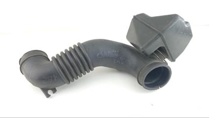 Запчасть патрубок воздушн.фильтра TOYOTA OPA 2004