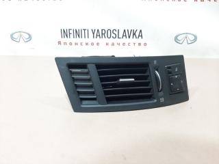 Дефлектор воздуховода левый Infiniti FX35 2003